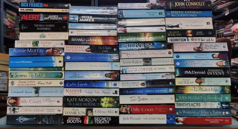 Big Box Sale | 10 Kg Box Full of UK Paperback International Mixed Thriller & Mystery Books | Contains 25-30 Assorted Mixed Thriller Books | Free 15 Bookmarks