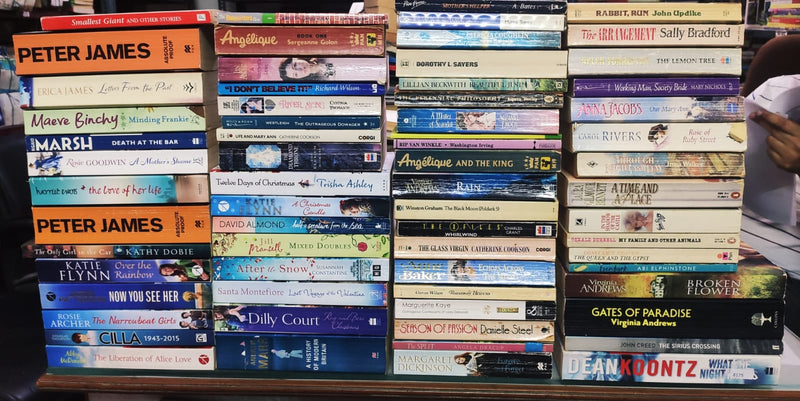Big Box Sale | 10 Kg Box Full of UK Paperback International Mixed Thriller & Mystery Books | Contains 25-30 Assorted Mixed Thriller Books | Free 15 Bookmarks