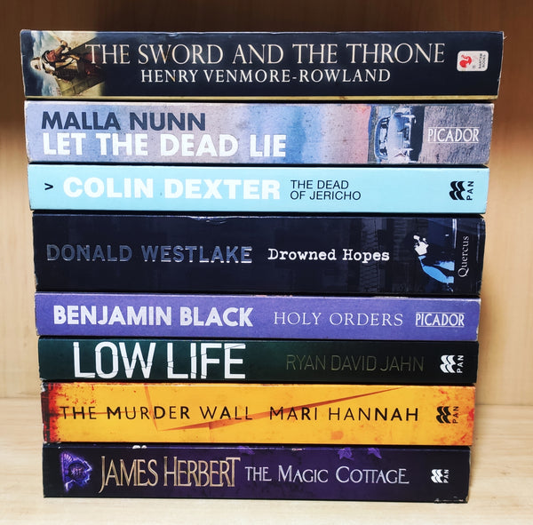 Crime & Thriller by Bestselling Foreign Authors | Pack of 8 Books | FREE Delivery & Bookmarks
