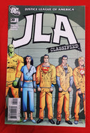 JLA Justice League of America | DC & Marvel Original Comics from USA | Condition: Very Good